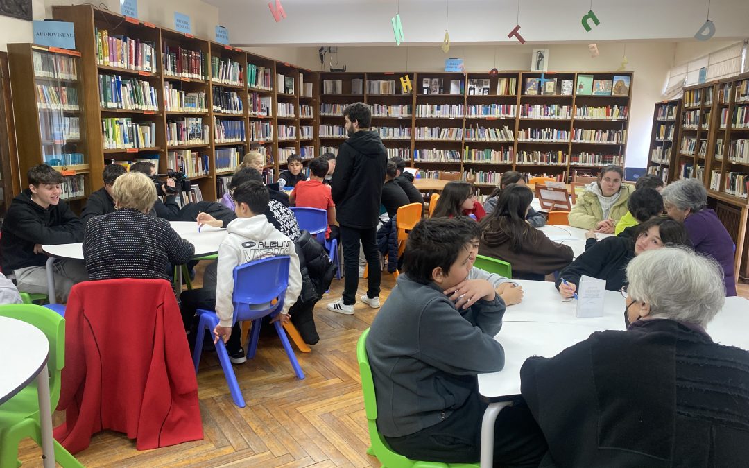 Afundación reanuda sus proyectos «Fálame da emigración» y «Falamos da escola»
