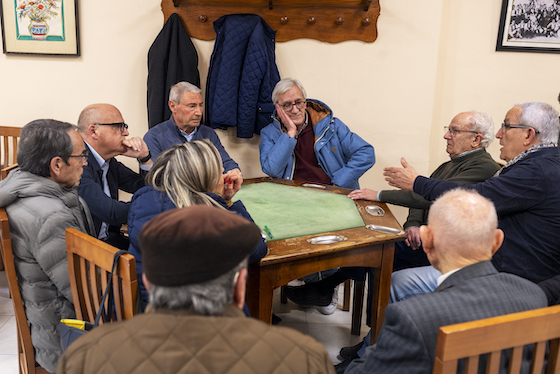 La Diputación abre una nueva vía de colaboración con la Sociedad Artística La Troya, que este año celebra su centenario