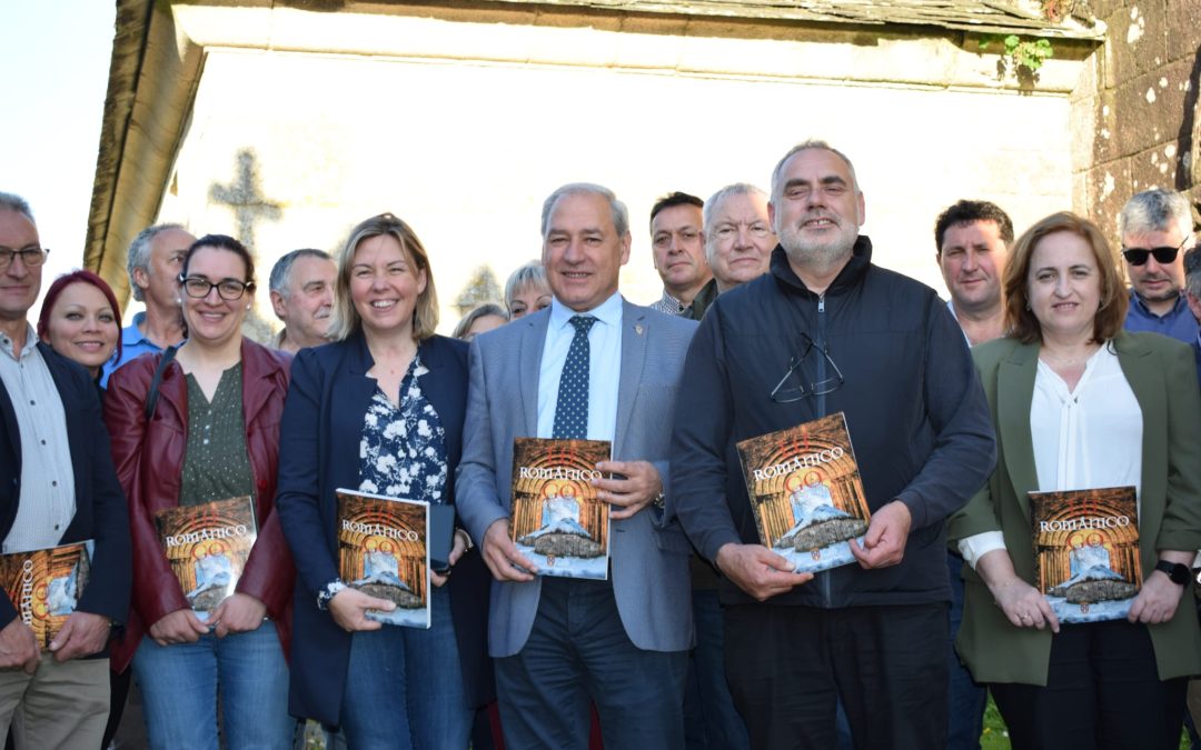 El presidente de la Diputación presenta la Guía del Románico de Sarria, Os Ancares y O Courel en la iglesia de Barbadelo