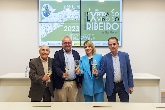 La Feria do Viño de Ribeiro reunirá del 28 al 30 de abril a 35 bodegueros y vendimiadores en su 60 edición, con la colaboración de la Diputación