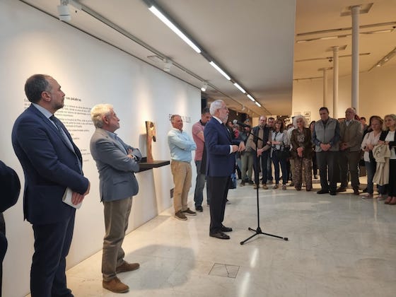 El Marcos Valcárcel acoge hasta el 25 de junio la exposición ‘Escoitar cos Ollos. Arte e Loucura’