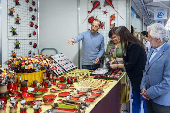 Rosendo Fernández participó en la inauguración de la Feria de Artesanía