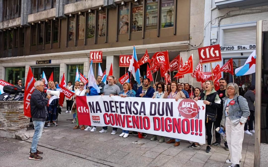 El personal de limpieza de Lugo empieza a movilizarse por un acuerdo que dignifique sus salarios