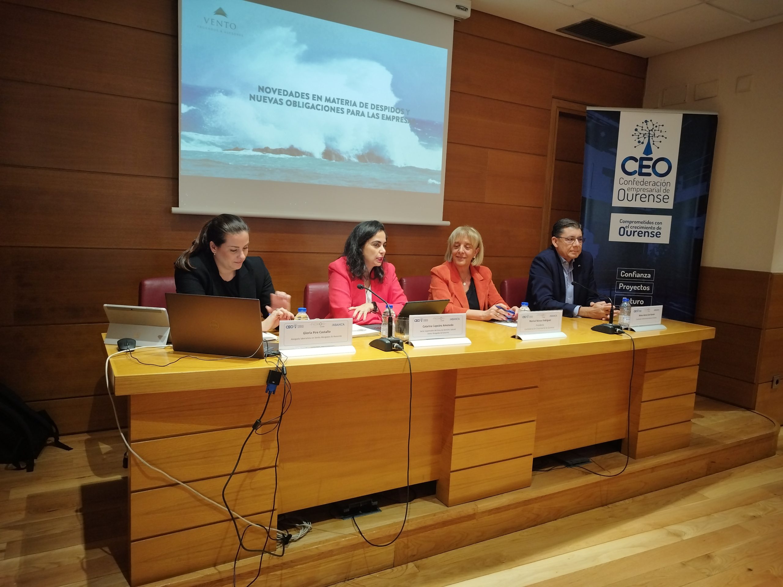 f6ff5ef2fddb4f29bdbe1e902bee0d84