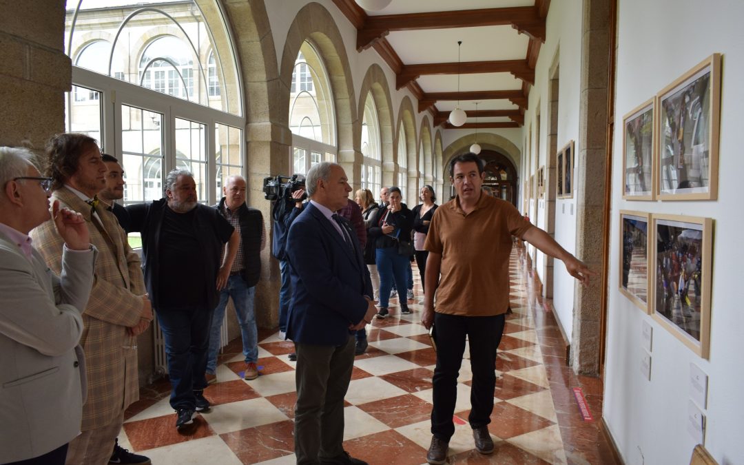 El presidente inaugura la exposición Ucrania, la guerra civil, que acogerá el Palacio de San Marcos hasta el 9 de junio