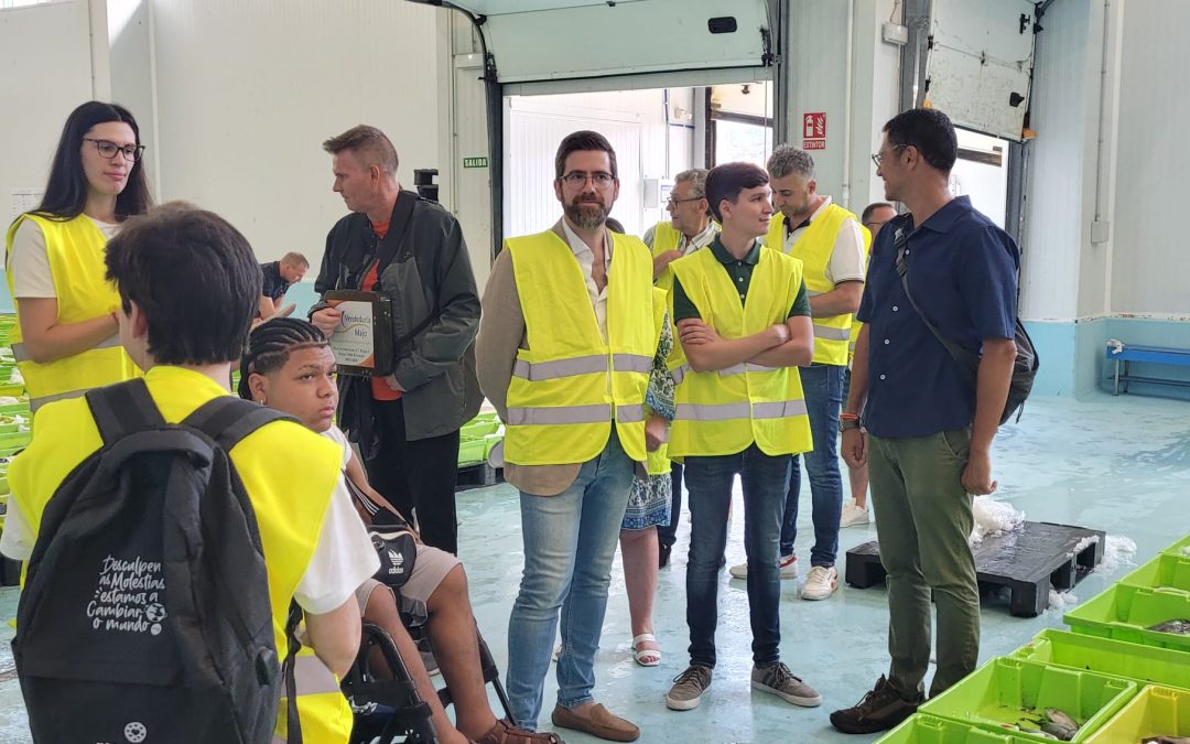 La Xunta apoya el proyecto ‘Mar de Amicos’ que promueve en O Barbanza actividades de turismo accesible y la generación de empleo de personas con discapacidad