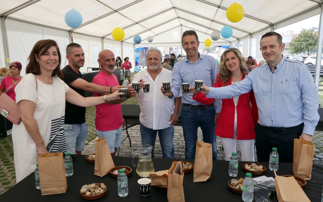 La Xunta pone en valor el papel de la Festa de Exaltación da Ameixa de Mugardos en la promoción del marisco local